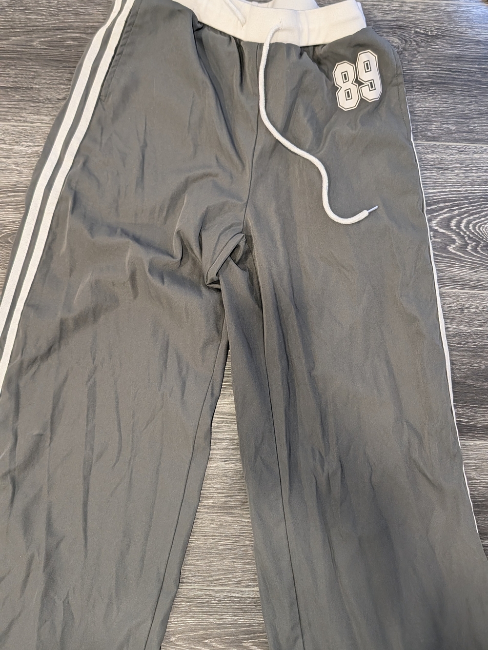 Women Gray Track Pants with Side Stripes and '89 Patch
